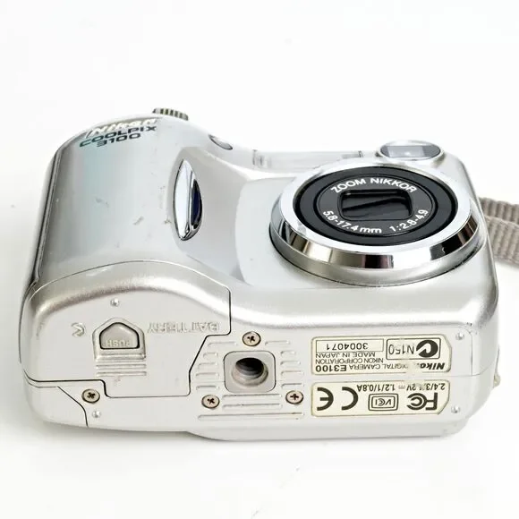 Nikon Coolpix 3100 3.2 Megapixel Digital Camera 3x Zoom TESTED Works - Picture 7 of 7
